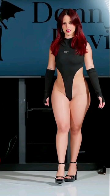 🌹 BADDIE 10+ SHE’S SUPER BADD TOO