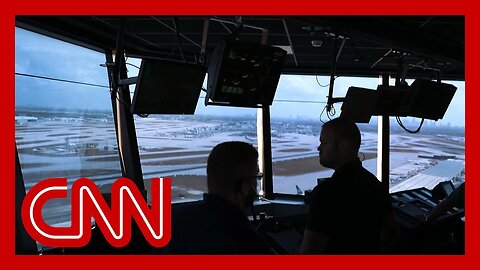 'It's a joke': Retired air traffic controllers react to Trump admin cutting flights