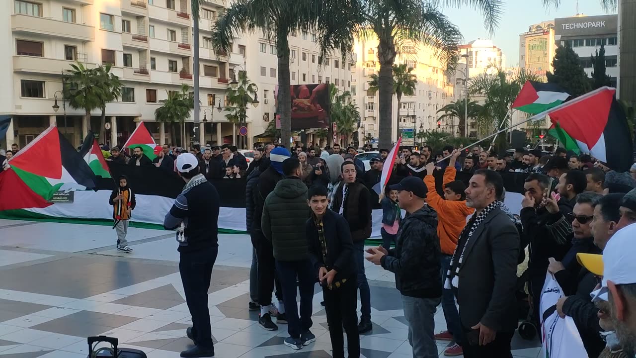 مسيرة شعبية بطنجة دعما لفلسطين و تنديدا بتصريحات ترامب 16 02 2025 يا ترامب يا حقير