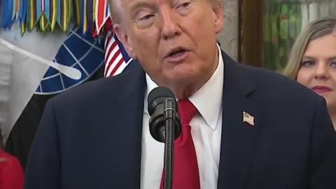 Trump sobre la posible entrega de Tomahawks a Kiev: "EE.UU. también los necesita"