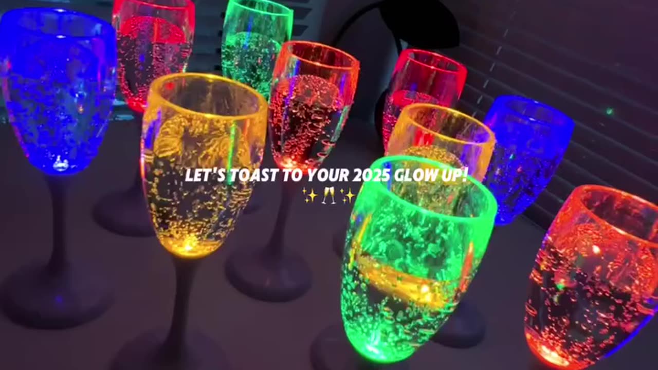LED Light Up Wine Champagne Flutes – Glow in the Dark Party Cups