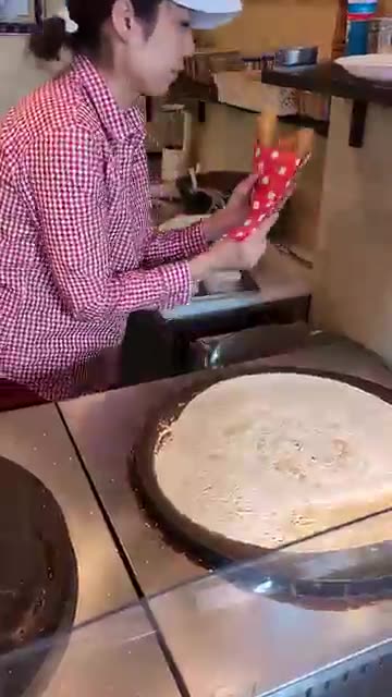 Japanese Sesame Crepes 🍵✨ | Gomaya-Do Kyoto Japan’s Unique Dessert!
