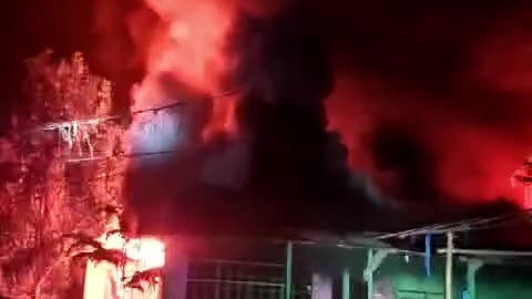 There was a big fire, people's houses were destroyed by fire