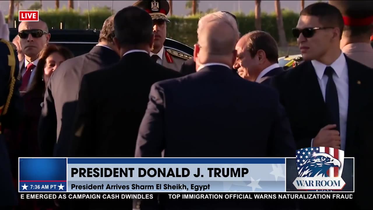 POTUS EXITS AIR FORCE ONE