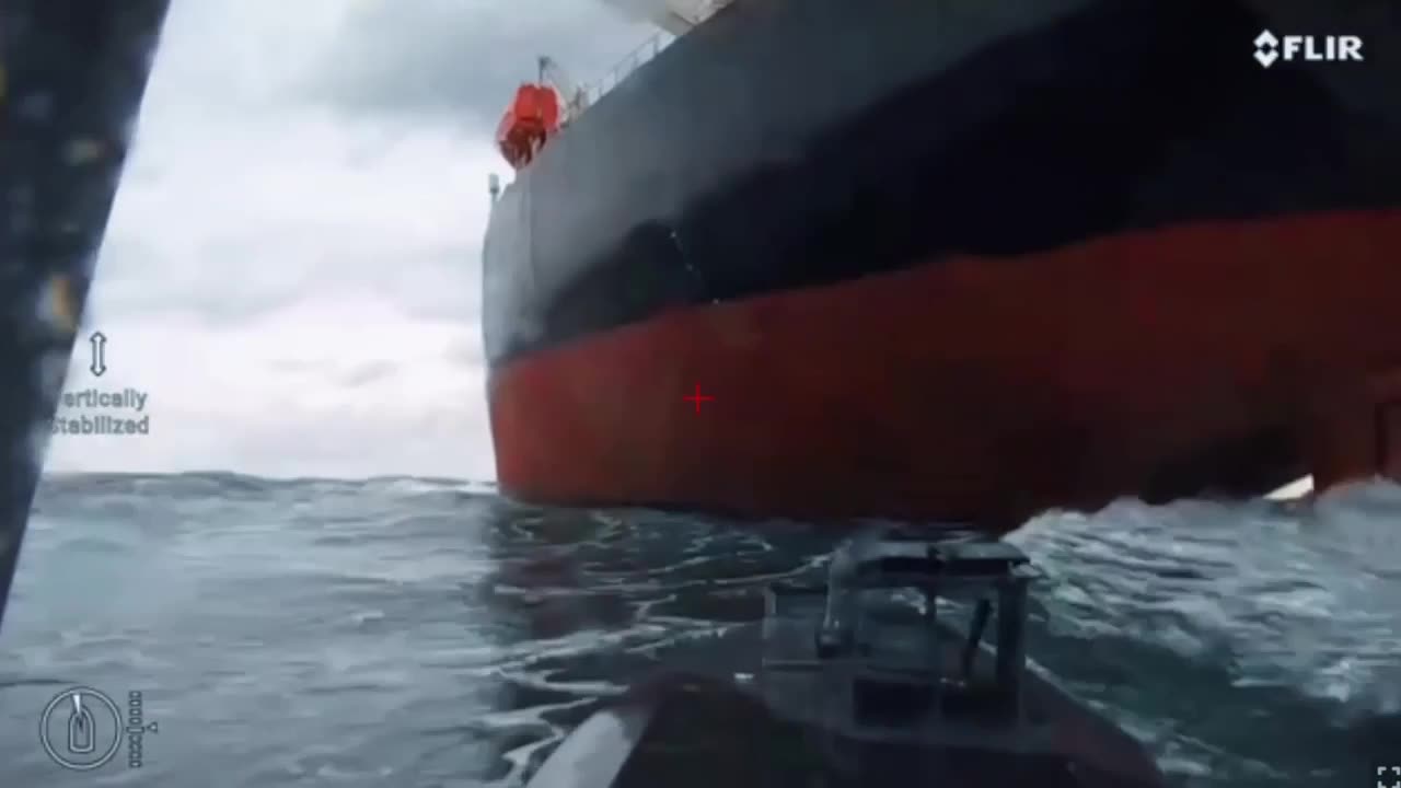 💥 SBU Sea Baby naval drones hit the Russian shadow fleet tanker Dashan in the Black Sea.