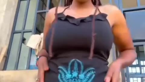 Cute sexy curvy twerking.