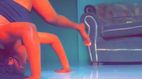 Twerking freestyle.
