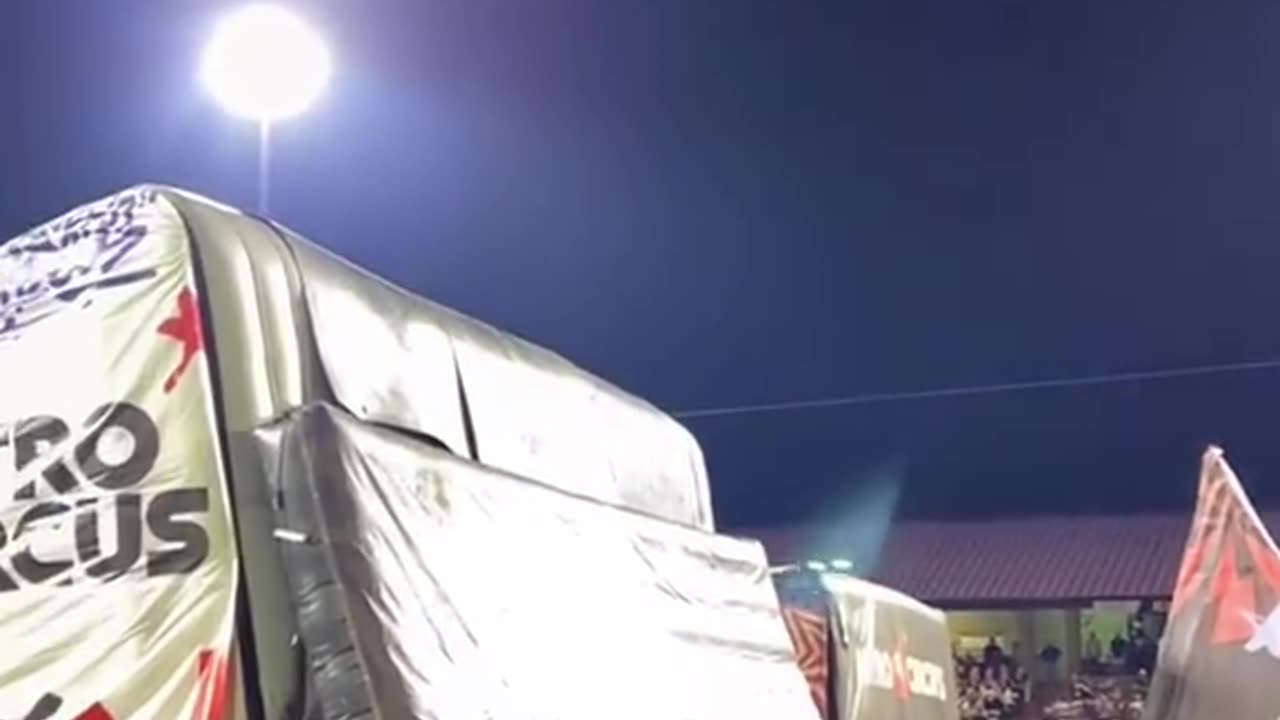 Incredible BMX trick