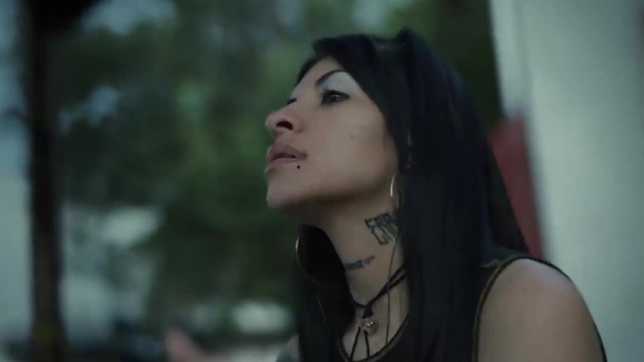 CON OTRA (Official Video)