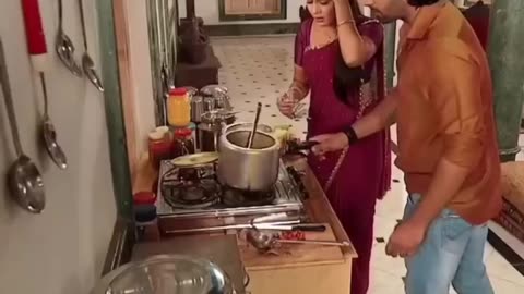 Husband and wife.. how the husband is helping the wife ❤️❤️❤️