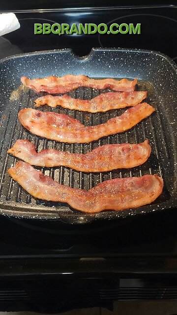 We 😍 Bacon 🥓 on the #BBQRandoRanch 🌵💥