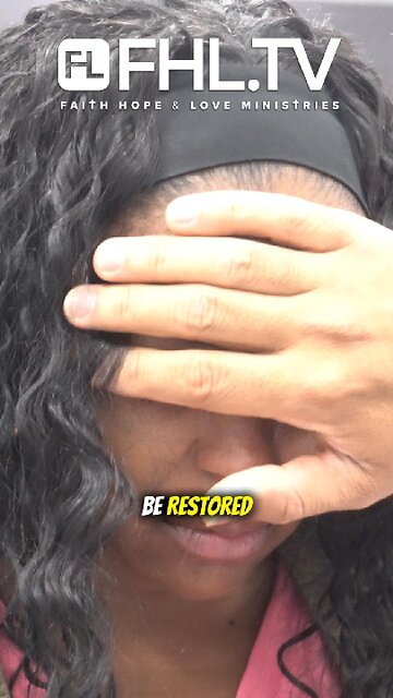 𝐇𝐞𝐫 𝐄𝐲𝐞𝐬 𝐖𝐞𝐫𝐞 𝐇𝐞𝐚𝐥𝐞𝐝 𝐨𝐧 𝐭𝐡𝐞 𝐒𝐩𝐨𝐭!