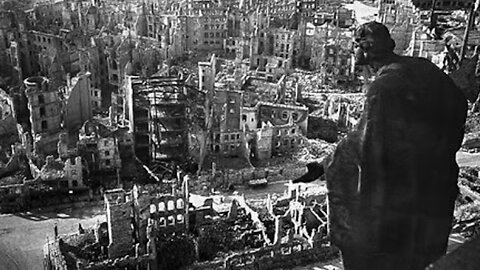 El primer ministro británico Winston Churchill inició el bombardeo de civiles en la 2 Guerra Mundial