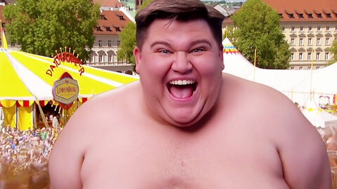 Toiletman crashes Oktoberfest 2025 🇩🇪 😱