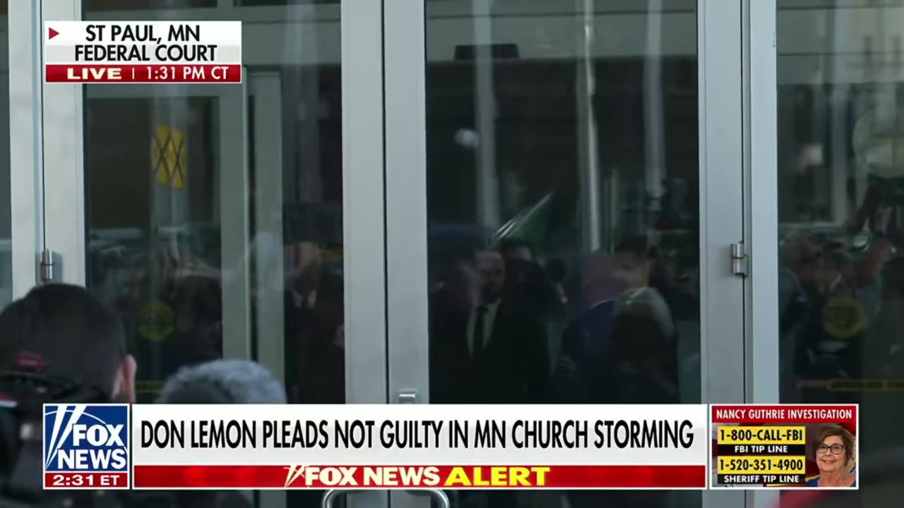 Fox News’ Sandra Smith: “[Prosecutors] have requested [Don Lemon’s] phone.”