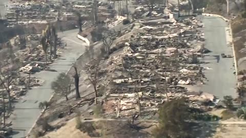 LA-area fire prompts more evacuations, officials say over 10,000 structures burned, death toll rises