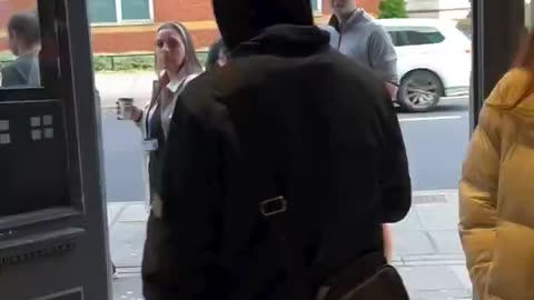 Every day in the UK you can watch Greggs get robbed on Livestreams