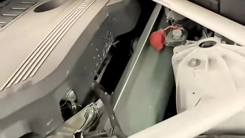 ✨👕 Fold a Towel in 2 Seconds With This Genius Method! | LifeHacksDaily