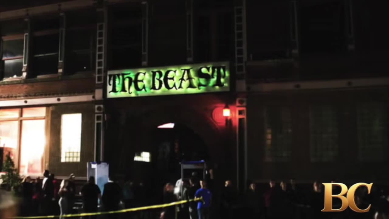 Woman suing popular Kansas City haunted house after breaking ankles