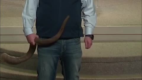 Exploring the Significance of the Name Jesus Why We Worship and Praise His Name