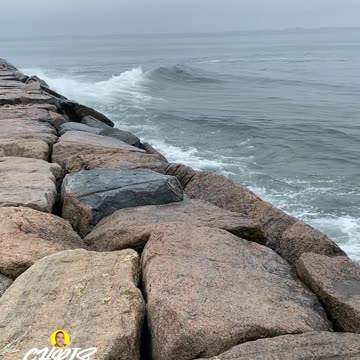 MESMERIZING WAVES HITTING A JETTY!