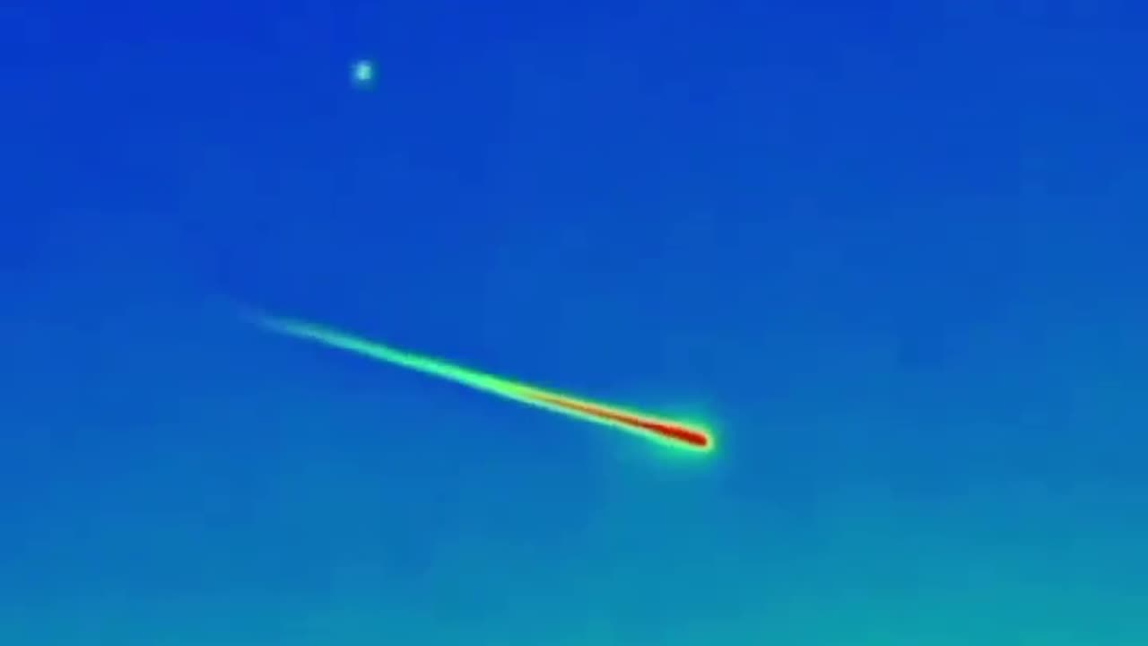 What caused this Meteorite to Change its Path over Mexico? Any theories?