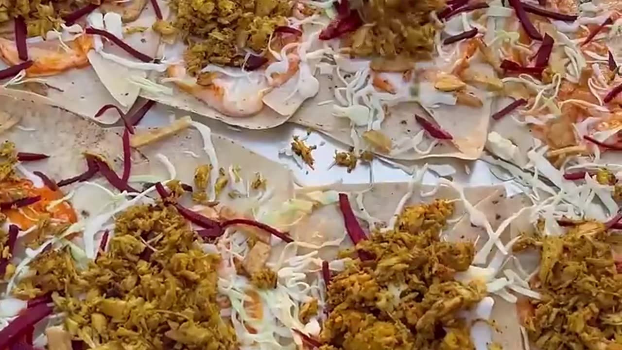 Most Viral Chicken Shawarma in Surat You Need to Try! 🥙🔥 #Shorts