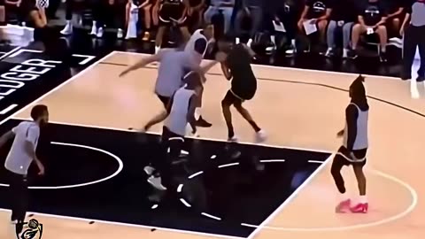 Wemby Is Unreal #NBA #Wemby #spurs #dunk #basketball