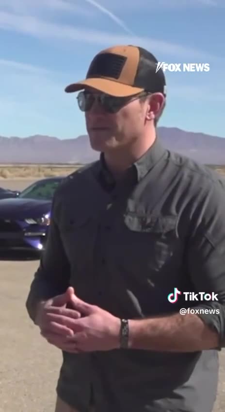 Defense secretary delivers strong message to cartels