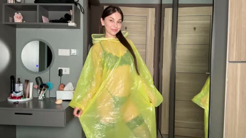 [4K USA] Try-On _ Yellow Raincoat Black Stockings Aesthetic