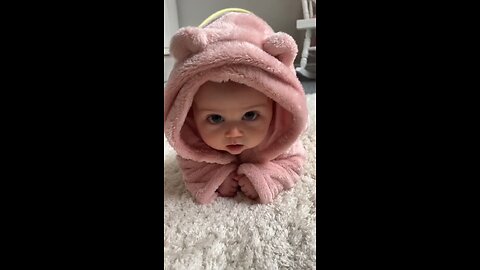 Smiley baby this morning ✨ • 📸 Unknown • • •