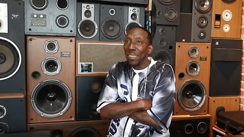 Luni Coleone It's Luni Coleone (Mini Docu)