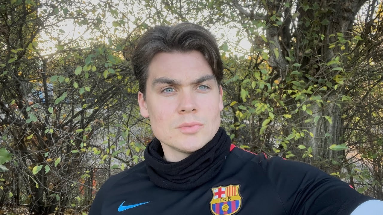 Why women are intimidated by attractive men...