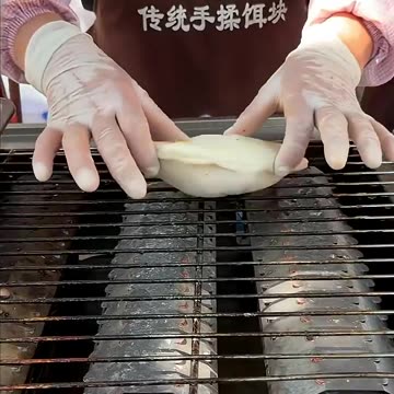 Big Breakfast Energy! Grilled Chinese Dumplings You Must Try 🍳🥟