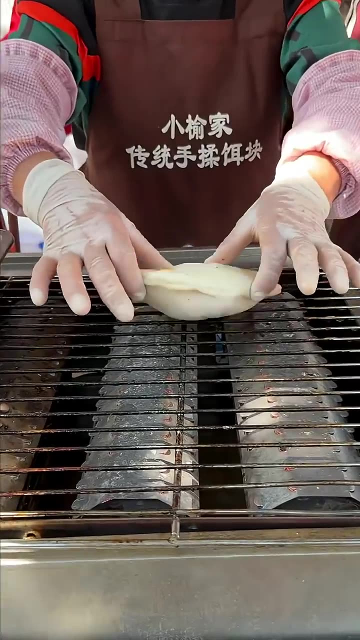 Big Breakfast Energy! Grilled Chinese Dumplings You Must Try 🍳🥟