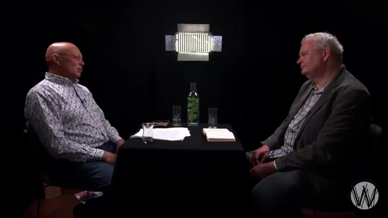 Peter Siebelt - Cafe Weltschmerz - Met de kennis van nu Ra-Ra wie trekken aan de touwtjes binnen GroenLinks