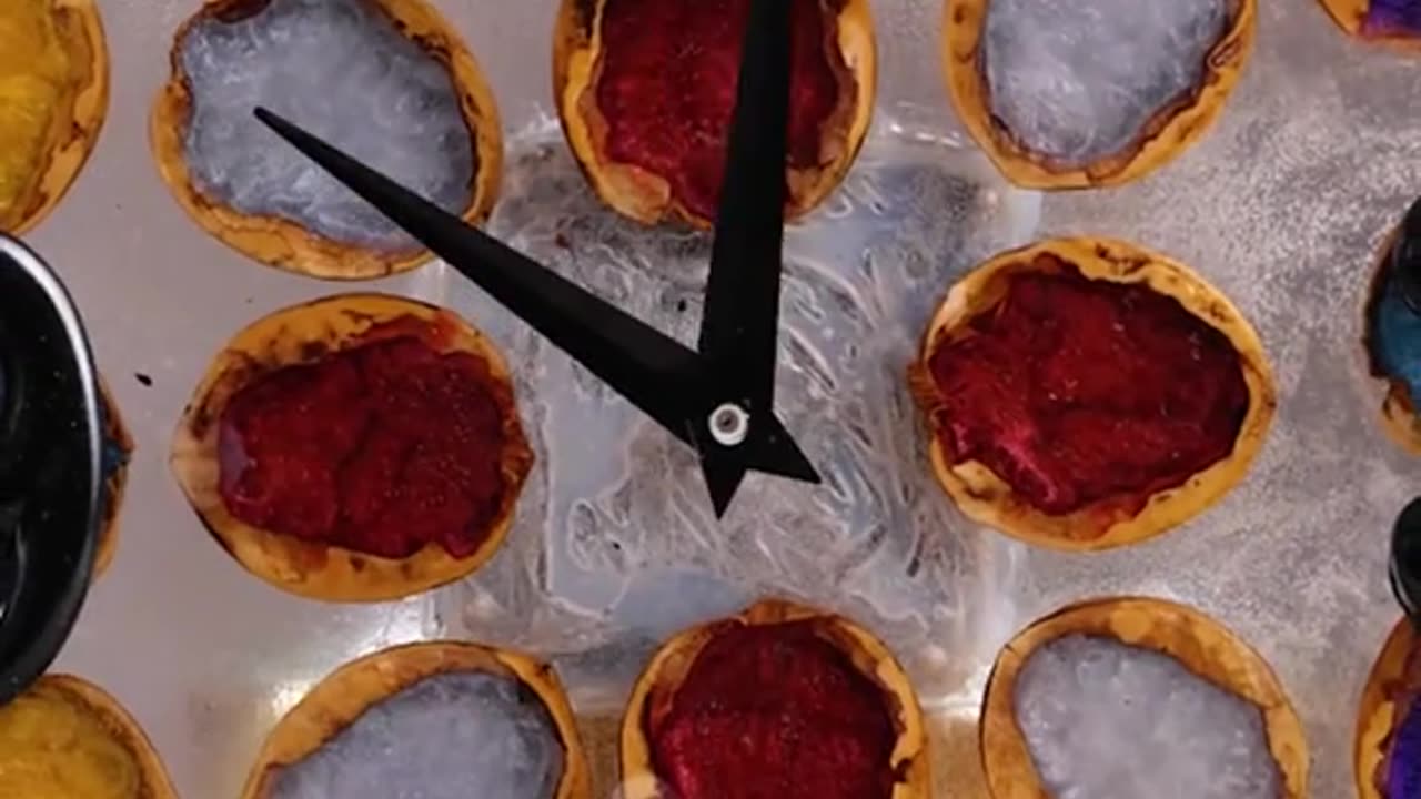 Making clock from nut shell and epoxy resin diy craft handmade decor sustainable