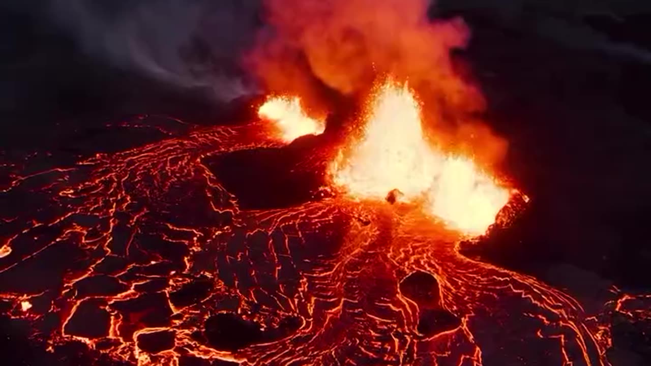 Sundhnukagigarodin volcano eruptions.