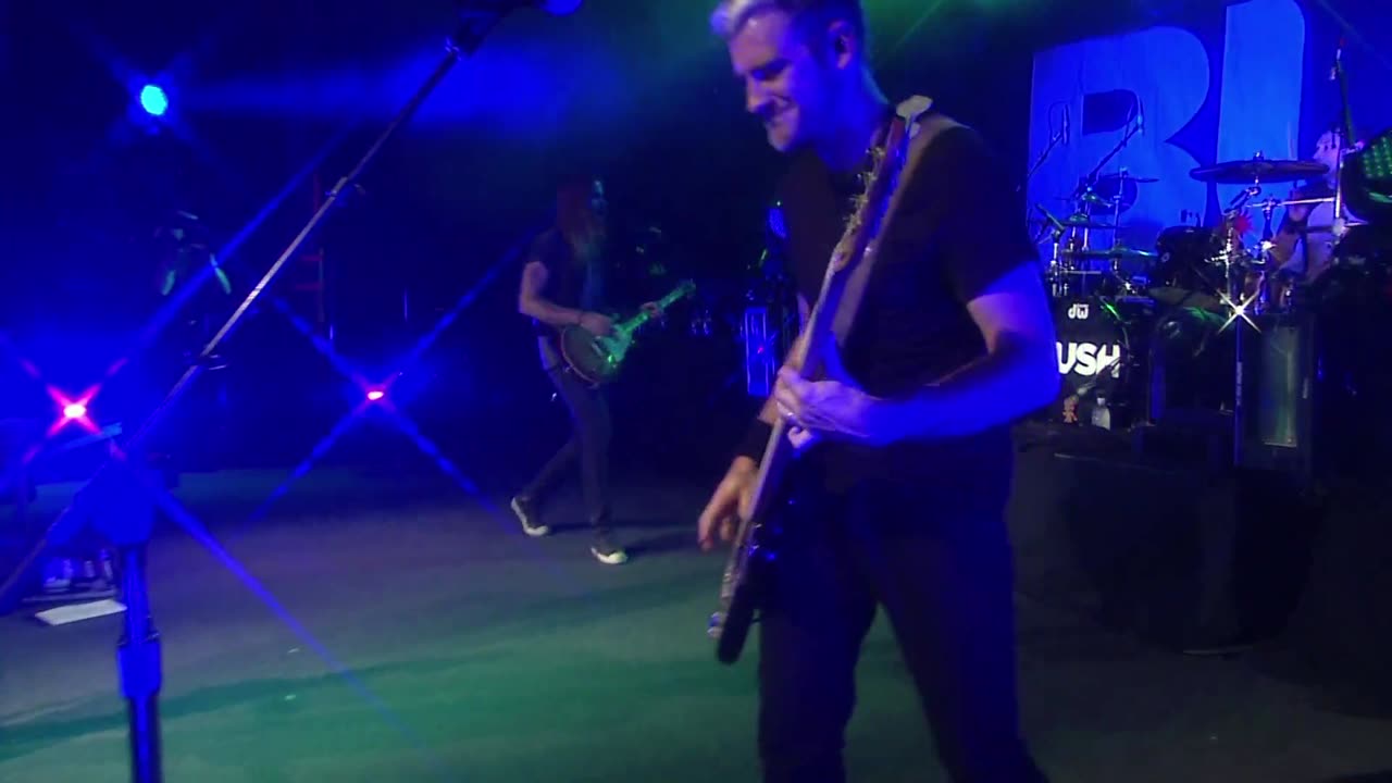 The Chemicals Between Us - Bush (live)