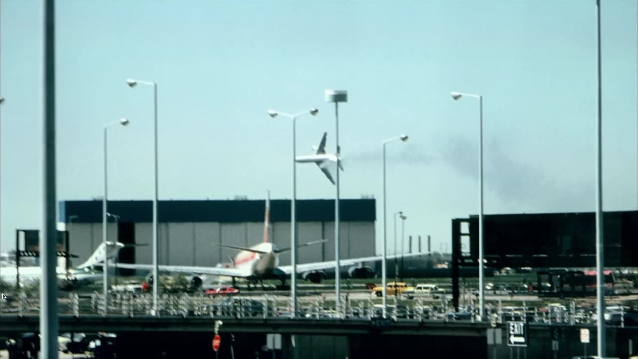 Louisville plane crash: Compilation and Crash Analysis