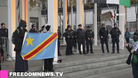 Multiple ARRESTS outside Apple Store near Central Park during BLACK FRIDAY