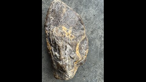 Data lost, some cool National Geographics, and a closer look at some more stones later today.