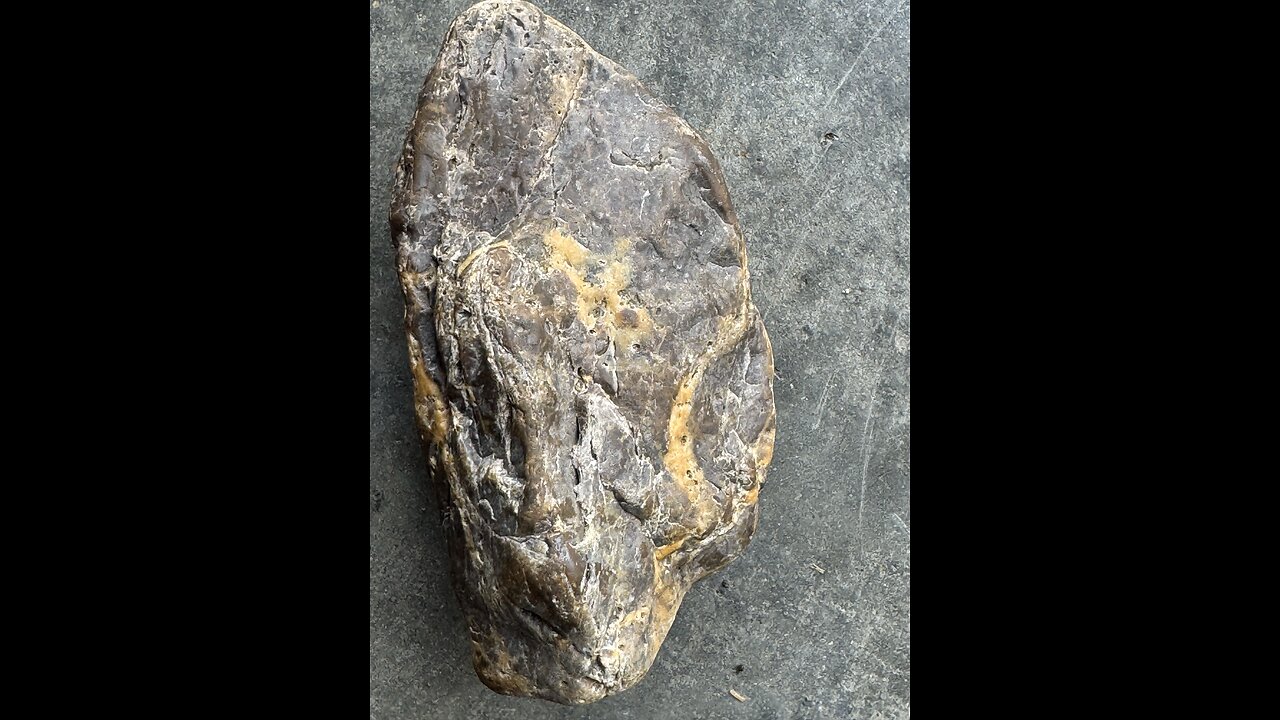 Data lost, some cool National Geographics, and a closer look at some more stones later today.