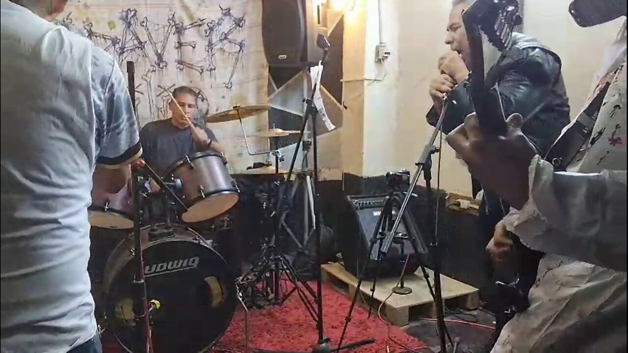 CADAVER LITIO - 2 TEMAS (2025)