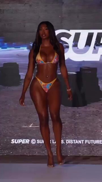 SHE SWEET 🎂🤩🤩🤩