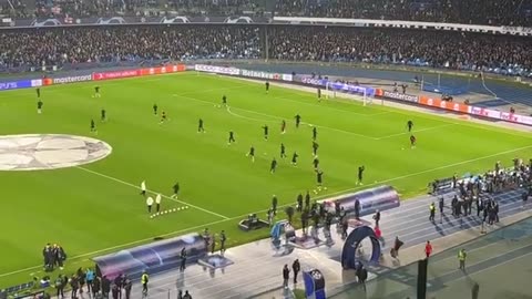 Napoli vs Milan 1-1 (Inferno per squadra di Milano) (UEFA Champions League)