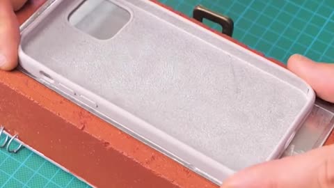 Street-Style DIY! Turning Brick & Metal Into a Phone Bag Case