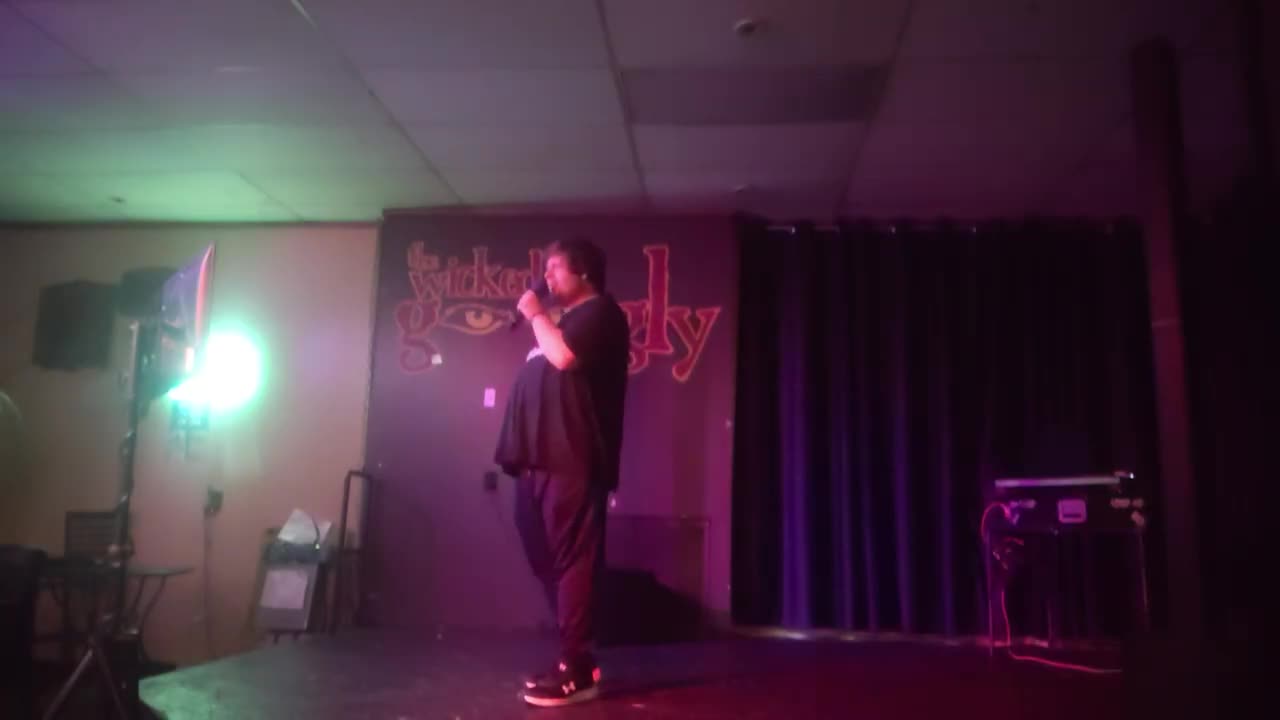 AUTISTIC MAN KILLS EMINEM AND YELAWOLF- BEST FRIEND- LIVE COVER