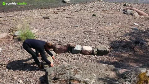 9 Days Alone: Building a Primitive Shelter on a Beach