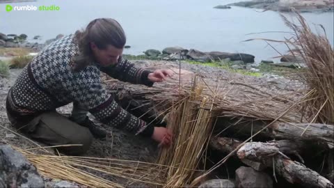 9 Days Alone: Building a Primitive Shelter on a Beach